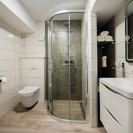 Xcite City Luxury Split